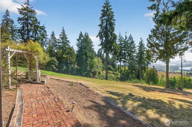 Property photo for 549 Diebert Road, Longview photo 4