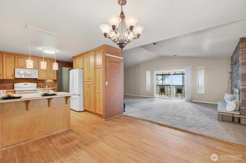 Property photo for 549 Diebert Road, Longview photo 18