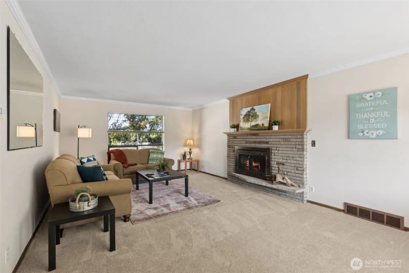 Property photo for 6855 43rd Avenue Ne, Seattle photo 4