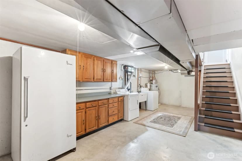 Property photo for 6855 43rd Avenue Ne, Seattle photo 14