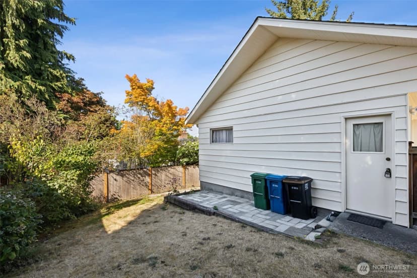 Property photo for 6855 43rd Avenue Ne, Seattle photo 19
