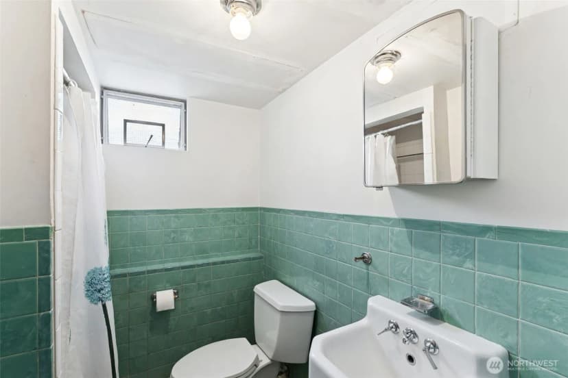 Property photo for 6855 43rd Avenue Ne, Seattle photo 18