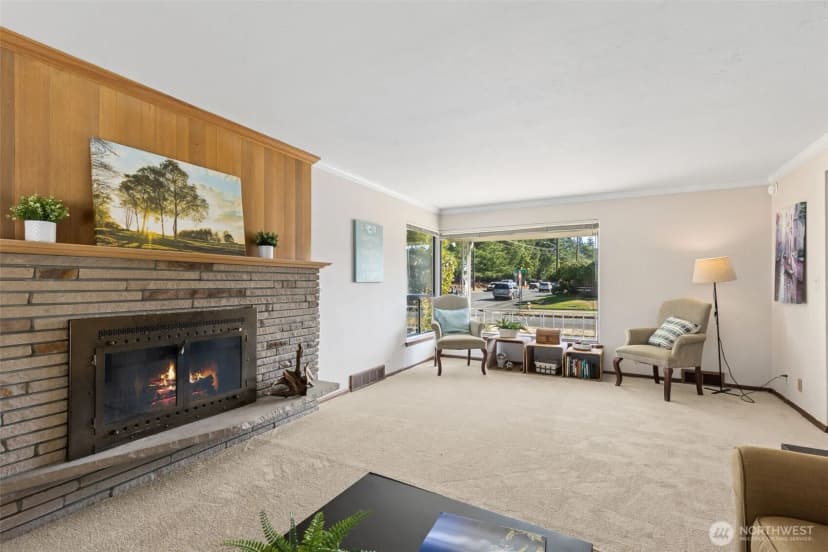 Property photo for 6855 43rd Avenue Ne, Seattle photo 5