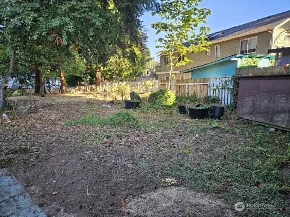 Property photo for 14314 27th Avenue Ne, Seattle photo 8