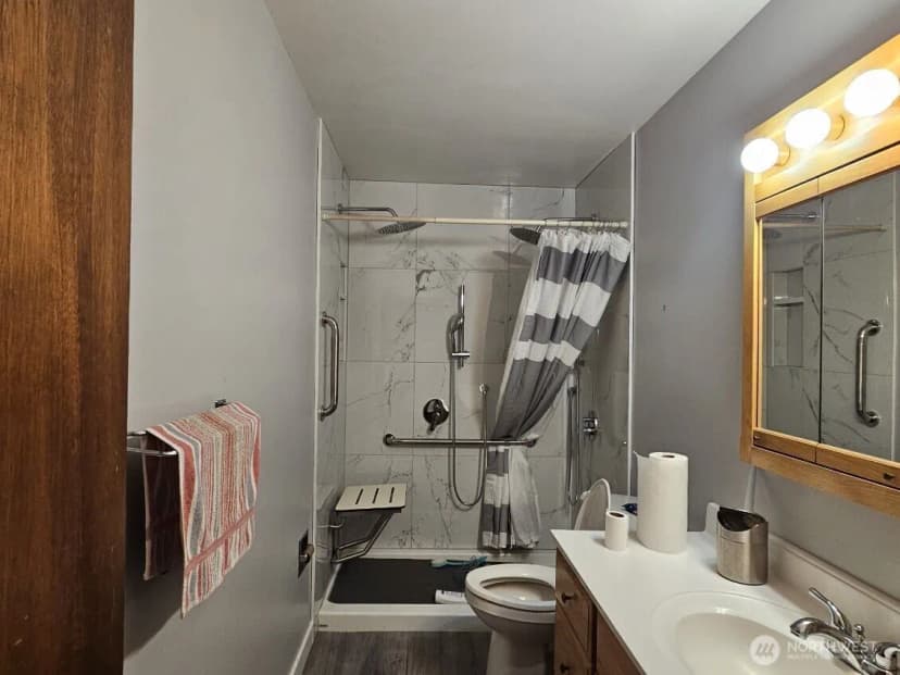 Property photo for 14314 27th Avenue Ne, Seattle photo 6
