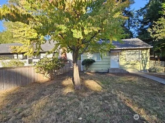 Property photo for 14314 27th Avenue Ne, Seattle photo 9