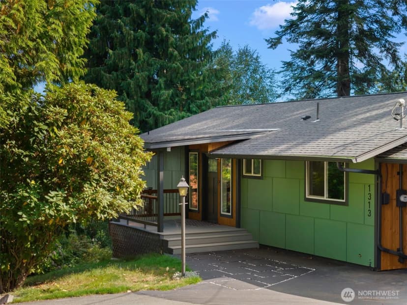 Property photo for 1313 Colchester Drive Se, Port Orchard photo 27