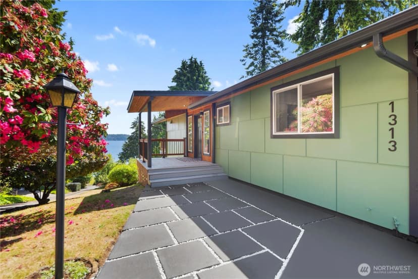 Property photo for 1313 Colchester Drive Se, Port Orchard photo 5