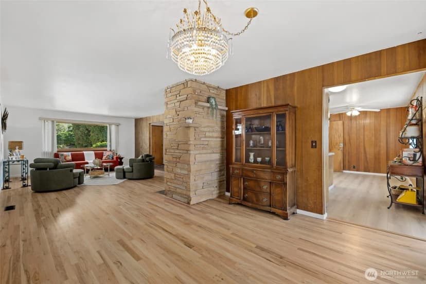 Property photo for 12225 Palatine Avenue N, Seattle photo 11