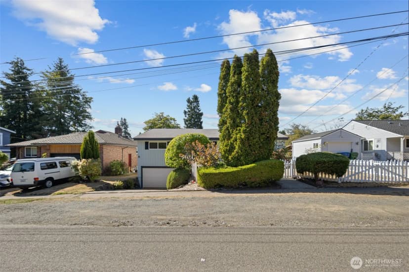 Property photo for 12225 Palatine Avenue N, Seattle photo 20