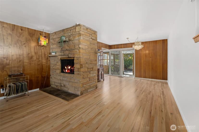 Property photo for 12225 Palatine Avenue N, Seattle photo 10