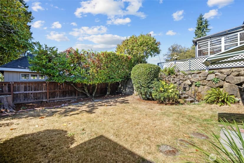 Property photo for 12225 Palatine Avenue N, Seattle photo 37