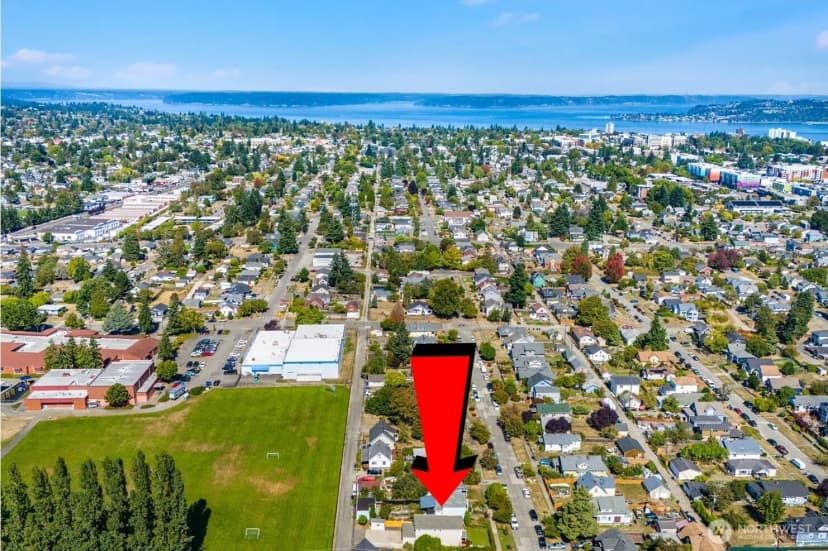 Property photo for 1750 S Ainsworth Avenue, Tacoma photo 31
