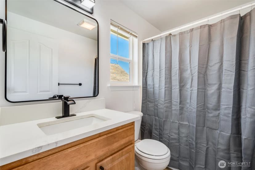 Property photo for 1750 S Ainsworth Avenue, Tacoma photo 14