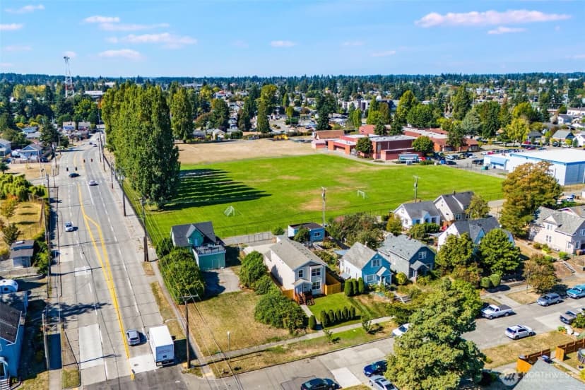 Property photo for 1750 S Ainsworth Avenue, Tacoma photo 33