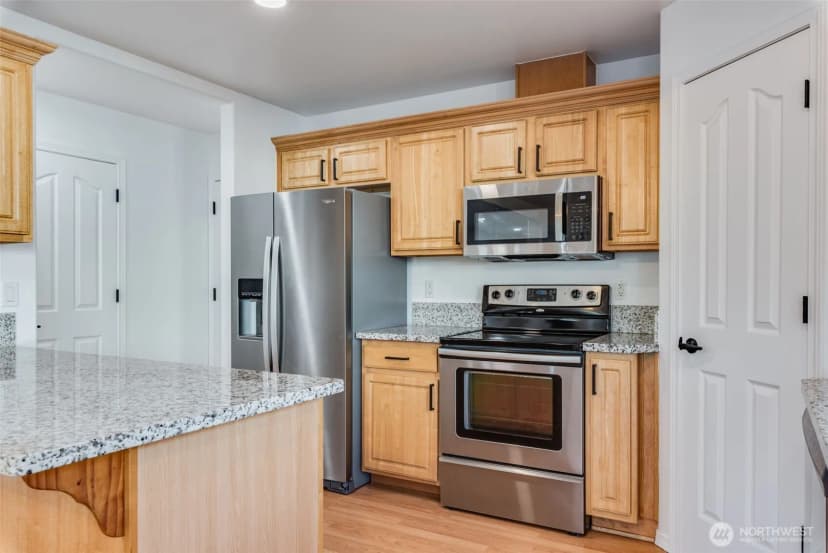 Property photo for 1750 S Ainsworth Avenue, Tacoma photo 9