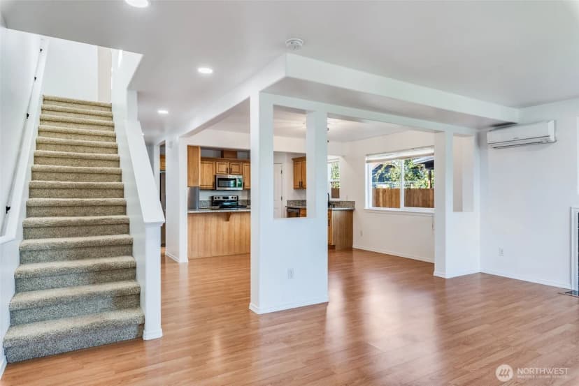Property photo for 1750 S Ainsworth Avenue, Tacoma photo 12