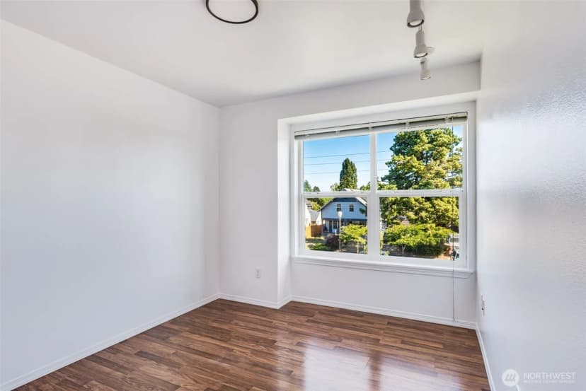 Property photo for 1750 S Ainsworth Avenue, Tacoma photo 24