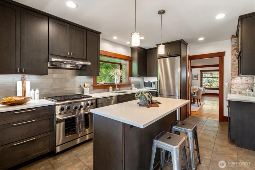 Property photo for 327 N 78th Street, Seattle photo 11