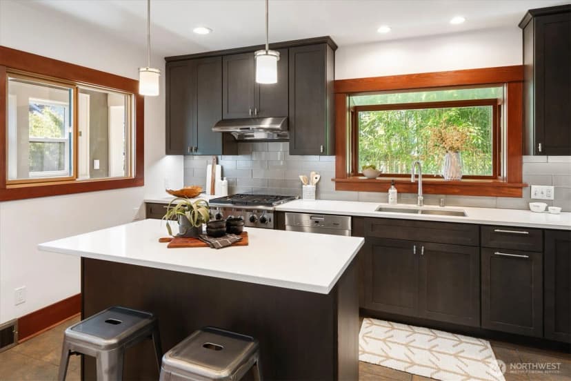 Property photo for 327 N 78th Street, Seattle photo 12