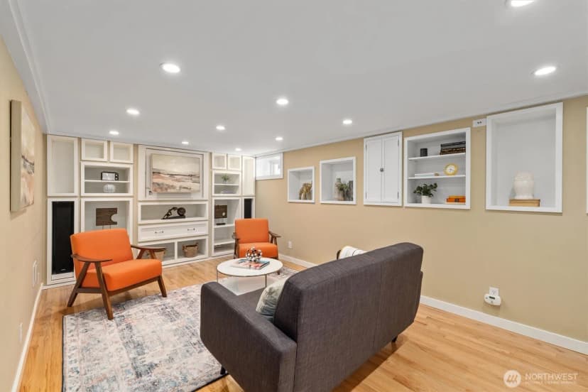Property photo for 4025 Ne 58th Street, Seattle photo 15