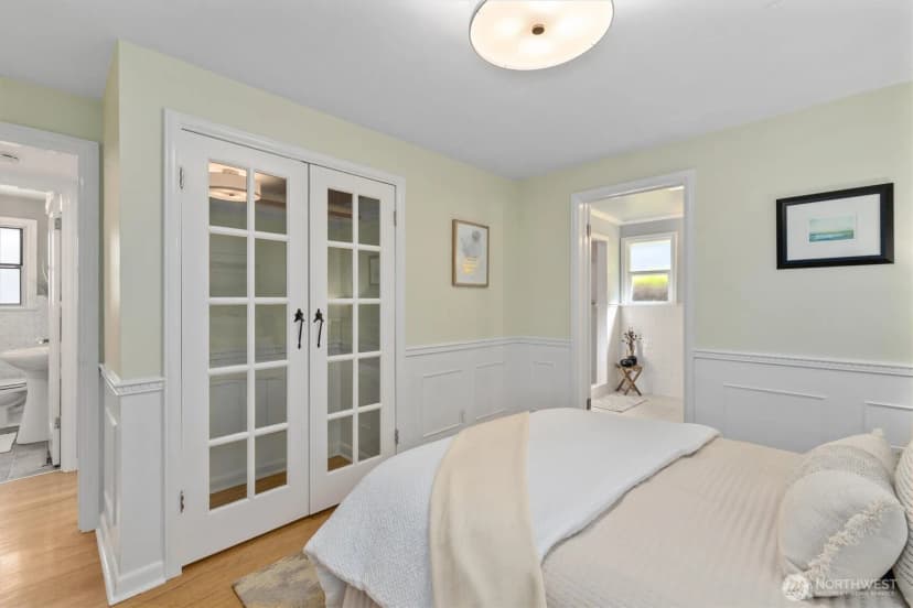 Property photo for 4025 Ne 58th Street, Seattle photo 10