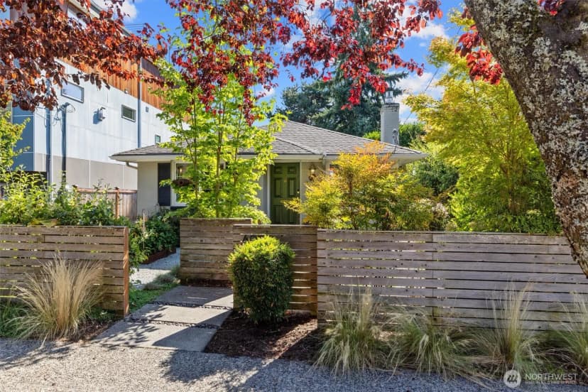 Property photo for 4025 Ne 58th Street, Seattle photo 30