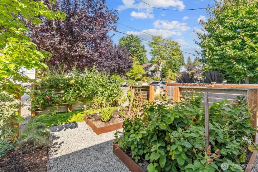 Property photo for 4025 Ne 58th Street, Seattle photo 31