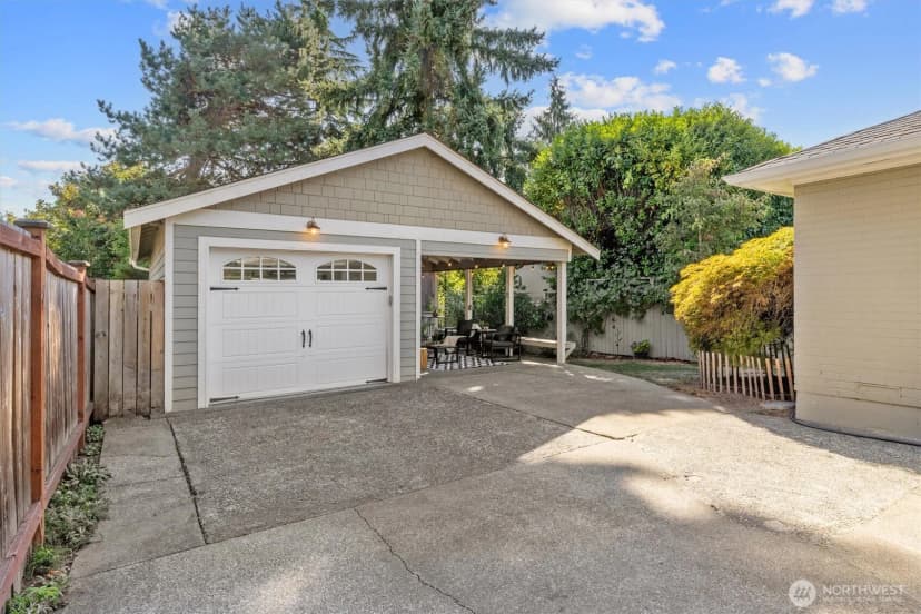 Property photo for 4025 Ne 58th Street, Seattle photo 20