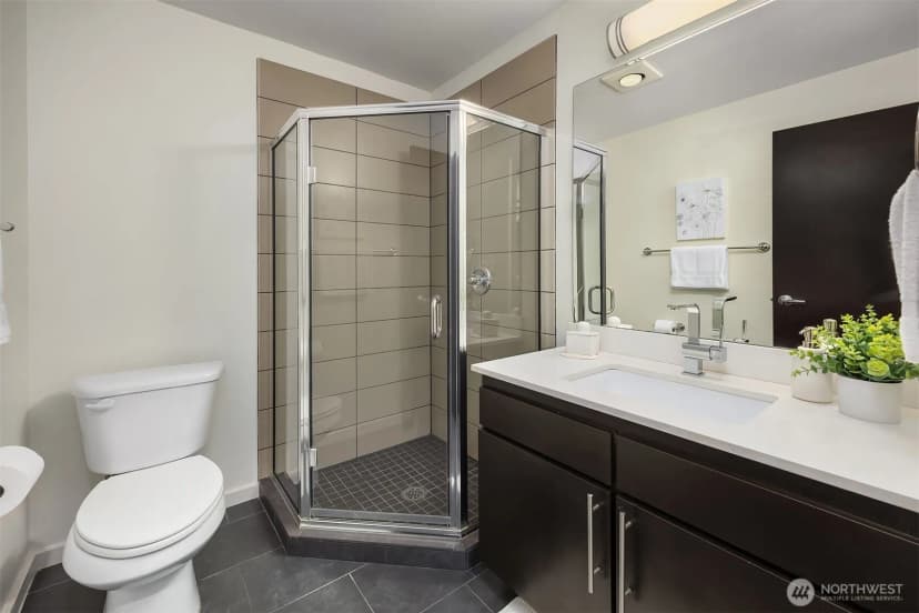 Property photo for 2831 Sw Yancy Street ##a, Seattle photo 3