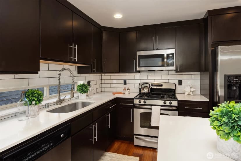 Property photo for 2831 Sw Yancy Street ##a, Seattle photo 7