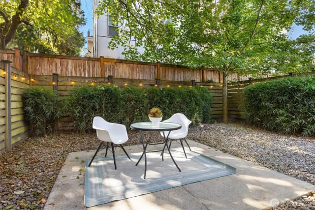 Property photo for 2831 Sw Yancy Street ##a, Seattle photo 4
