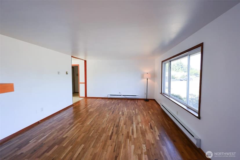 Property photo for 908 Willow Street, Sumner photo 5