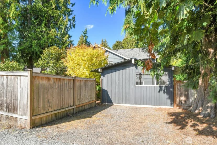 Property photo for 1052 Alder Street, Edmonds photo 25