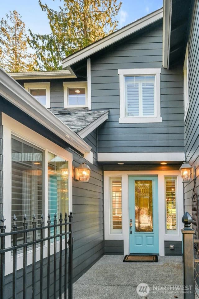 Property photo for 1052 Alder Street, Edmonds photo 2