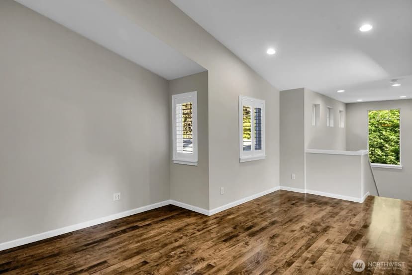 Property photo for 1052 Alder Street, Edmonds photo 16