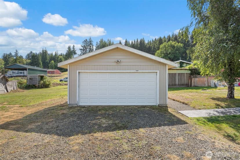 Property photo for 925 Limit Street, Raymond photo 26