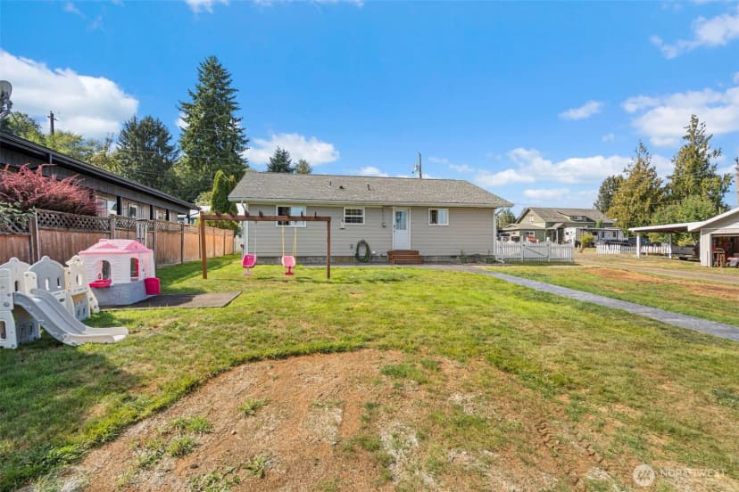 Property photo for 925 Limit Street, Raymond photo 21
