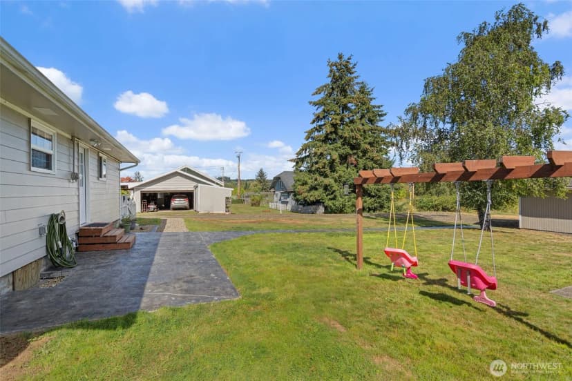 Property photo for 925 Limit Street, Raymond photo 23
