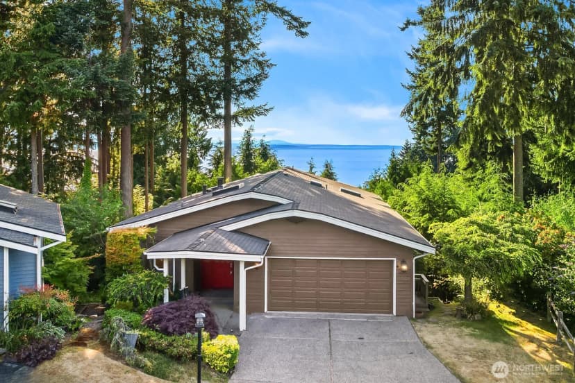 Property photo for 17008 72nd Place W, Edmonds photo 38