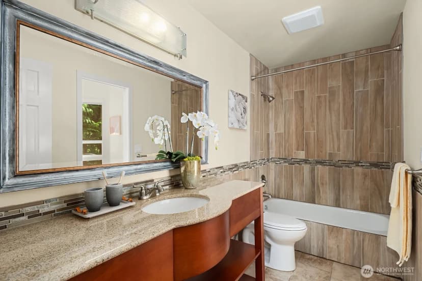 Property photo for 17008 72nd Place W, Edmonds photo 27