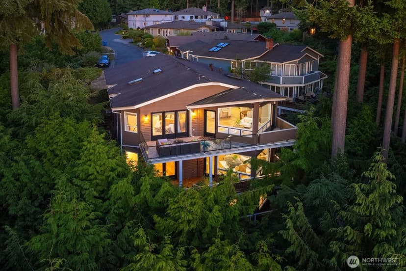 Property photo for 17008 72nd Place W, Edmonds photo 36