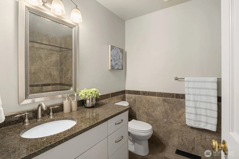 Property photo for 17008 72nd Place W, Edmonds photo 29