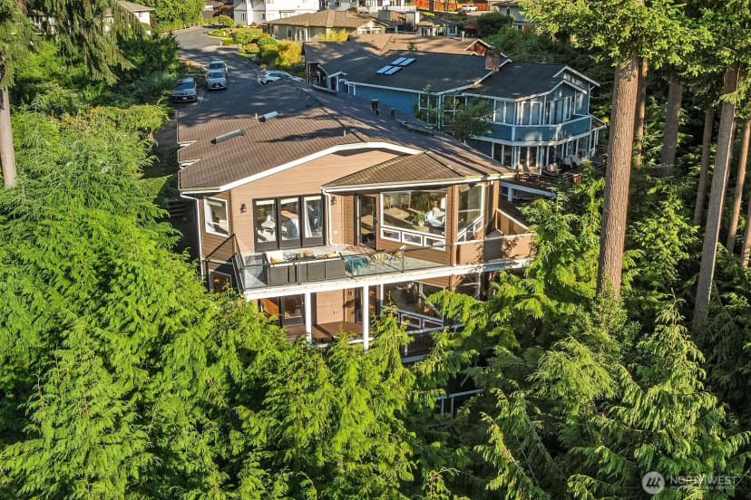 Property photo for 17008 72nd Place W, Edmonds photo 37