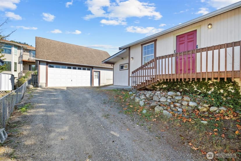 Property photo for 2126 Zephyr Place, Bellingham photo 30