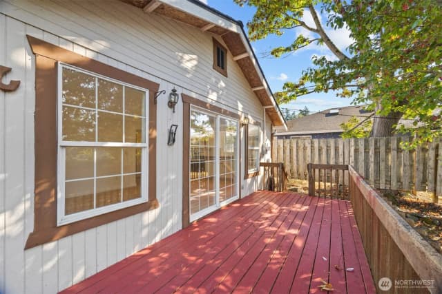 Property photo for 2126 Zephyr Place, Bellingham photo 5