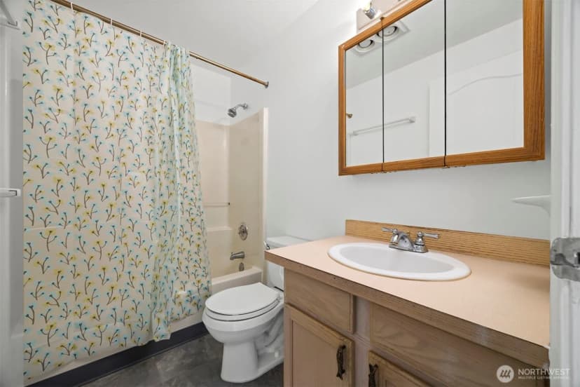Property photo for 2126 Zephyr Place, Bellingham photo 14