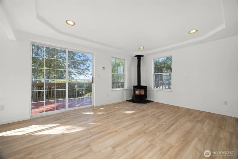 Property photo for 2126 Zephyr Place, Bellingham photo 6