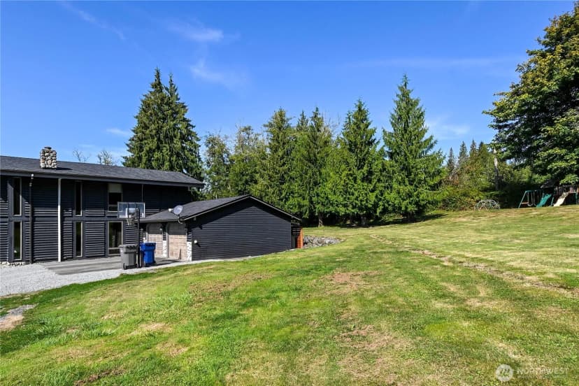 Property photo for 37019 15th Avenue Ne, Stanwood photo 7