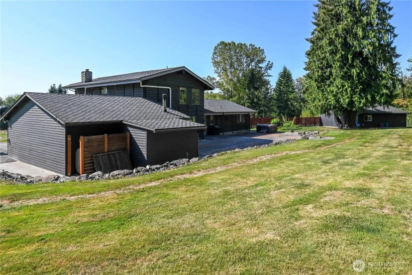 Property photo for 37019 15th Avenue Ne, Stanwood photo 8